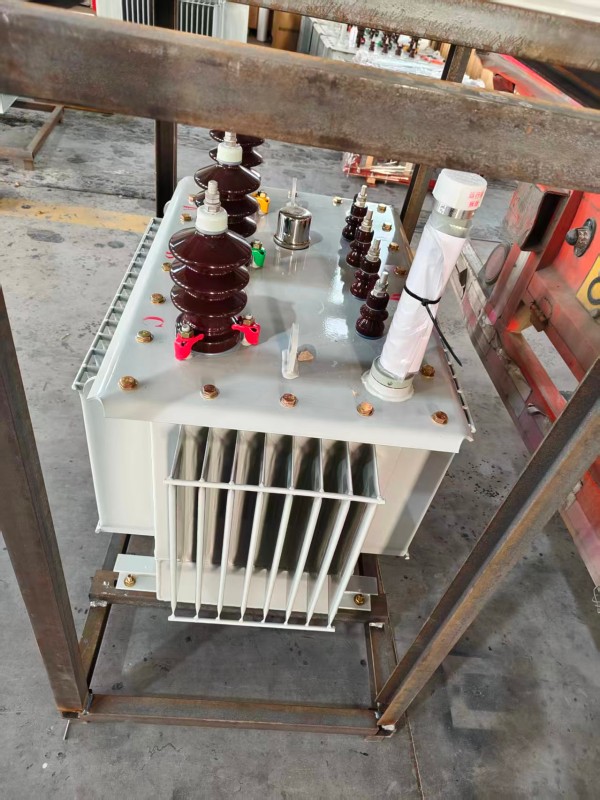 S13‑1000kVA <a href='https://wuqi.xdbyq.cn/youjinshi/' target='_blank' title='吴起油浸式变压器'><strong>吴起油浸式变压器</strong></a> 大型厂区 S13 吴起吴起吴起油浸式变压器 S13‑1000kVA 吴起吴起吴起油浸式变压器 大型厂区 S13 吴起吴起吴起油浸式变压器